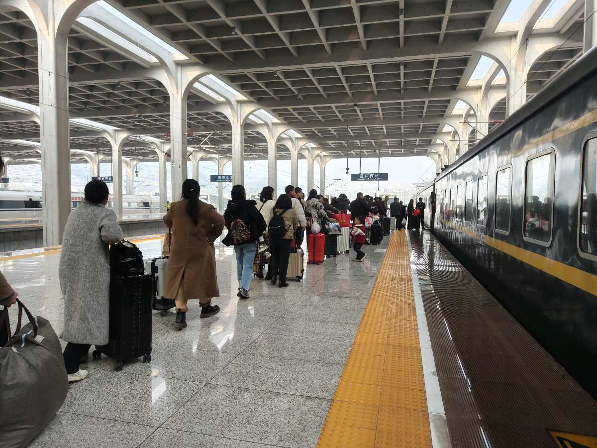「春运快报」涪工春运团旗红‖涪陵工务段关团联手兵分三路战春运（图53）