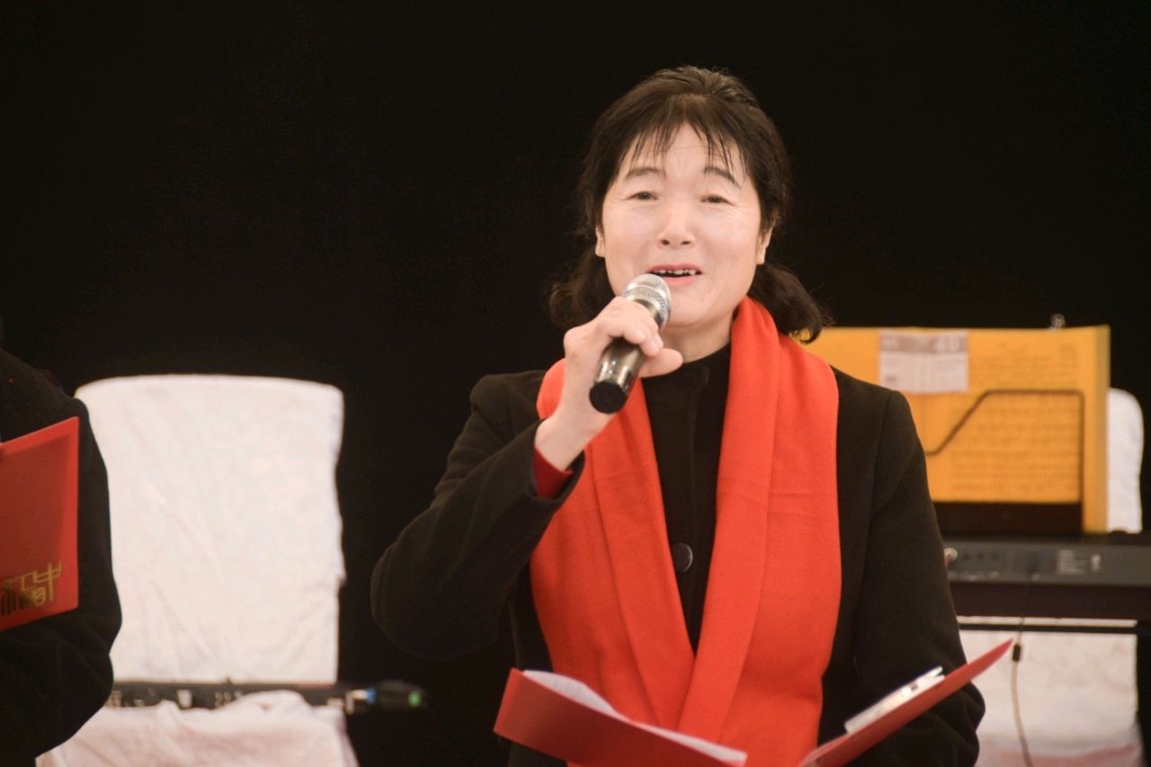 特刊：金秋歌舞团与红太阳文艺团春节联谊会| 市老年体协|市老年大学|市电视台|国欣棉业|中华诗经阁|翔龙酒店等领导们参加|中华诗经阁副社长白公平即兴赋联（图54）
