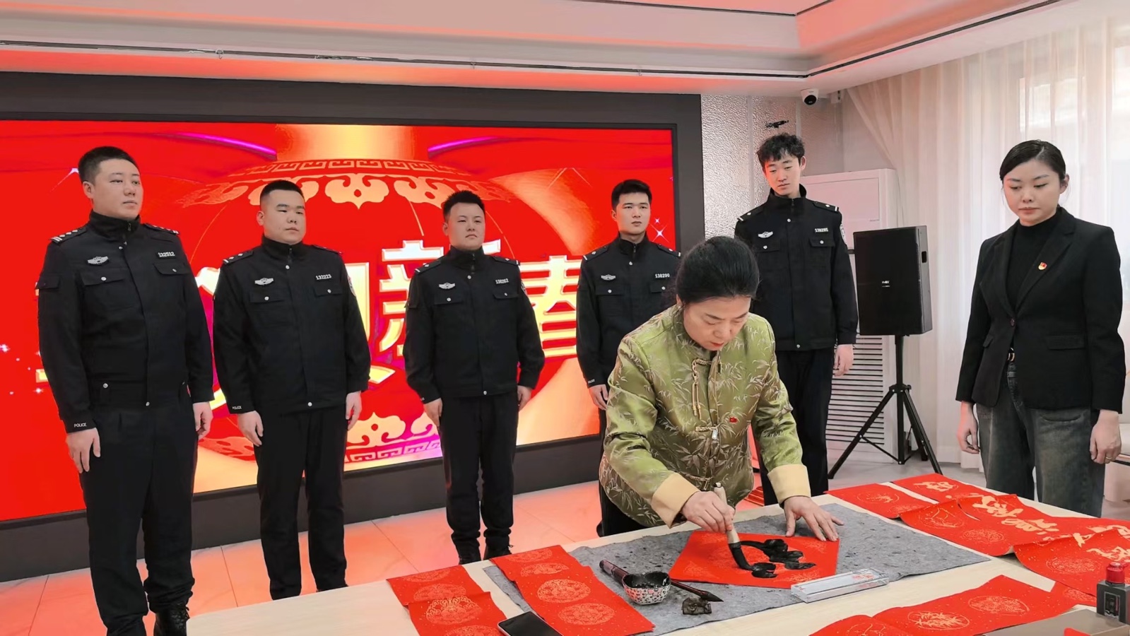 党建引领，警民共建，喜迎新春与亚冬｜作者，幸福