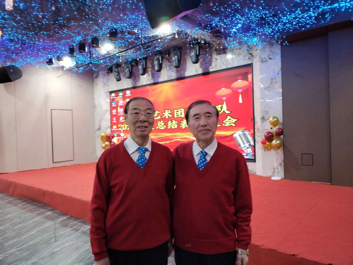 （照片版之二）诵读浪潮势不可挡诵读人数不断刷新——天鹅湖朗诵队2024年总结表彰大会纪实（图7）