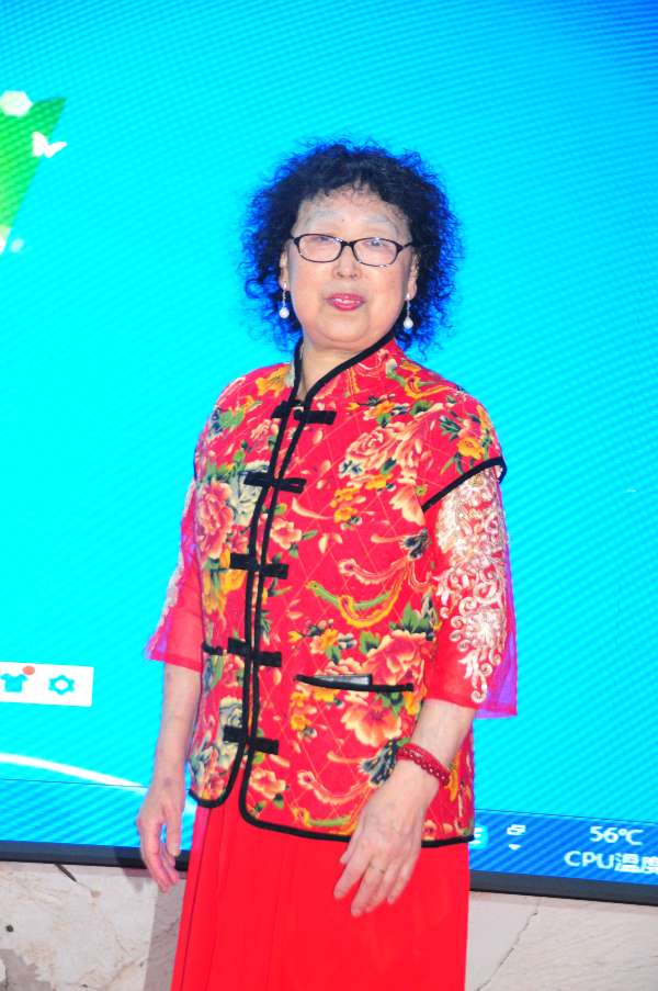 （照片版之二）诵读浪潮势不可挡诵读人数不断刷新——天鹅湖朗诵队2024年总结表彰大会纪实（图71）