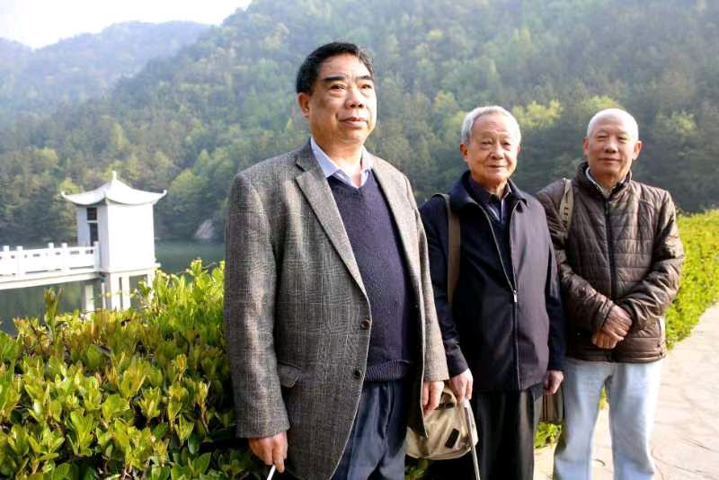 走近大伽黄自华 ◎刘富道 董宏量 徐力（图3）
