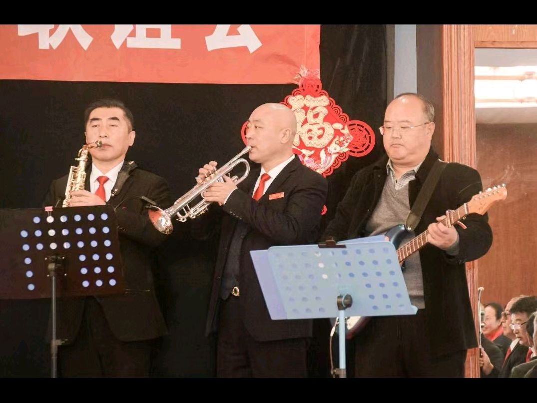 特刊：金秋歌舞团与红太阳文艺团春节联谊会| 市老年体协|市老年大学|市电视台|国欣棉业|中华诗经阁|翔龙酒店等领导们参加|中华诗经阁副社长白公平即兴赋联（图23）