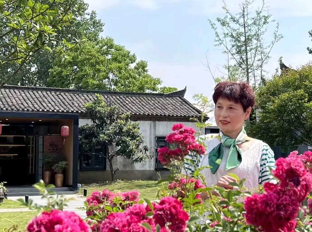 中华红旗国际诗社~北京头条~【天外来客——劝世珍言录】外一首·作者/天外来客黄洪伟·主播/美美（图18）