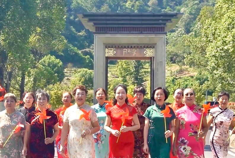 【卓然艺术联盟】温汤月之泉我的理想家园｜作者/朗诵：易娅娟（总2457期）（图4）