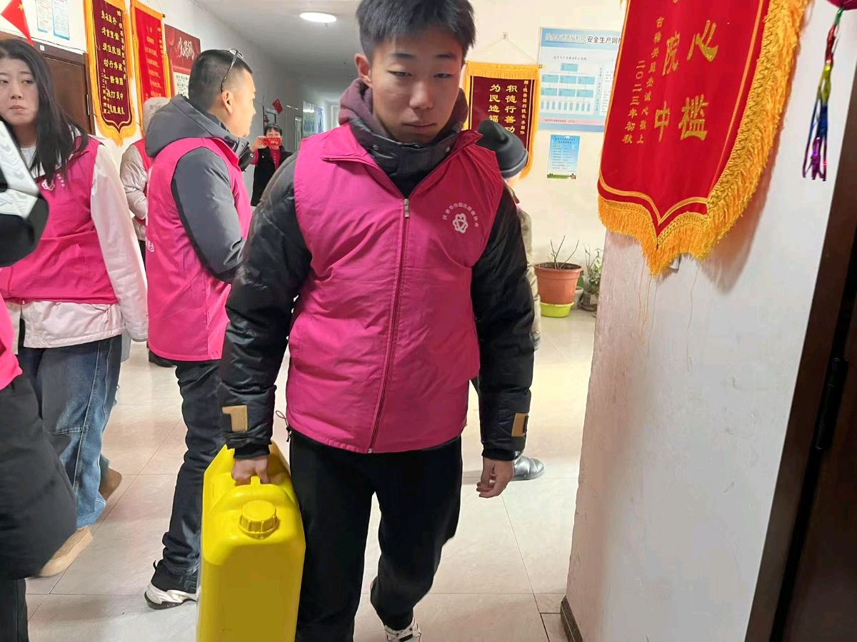天宇《爱的涟漪》‖诵读:周伟(幽兰)（图13）
