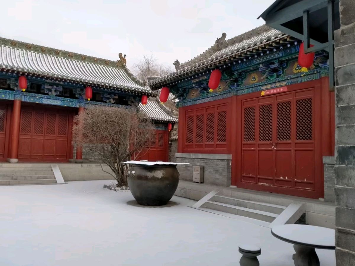 李靖水：雪晨
