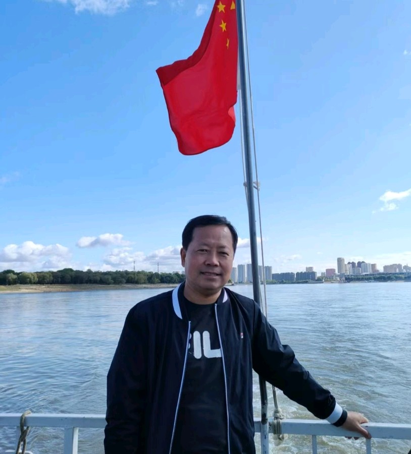 文盅诗歌《雨霖铃•回家过年》主播：秋雨 编辑：小鱼儿 【秦岛韵声】（第1259期）（图4）