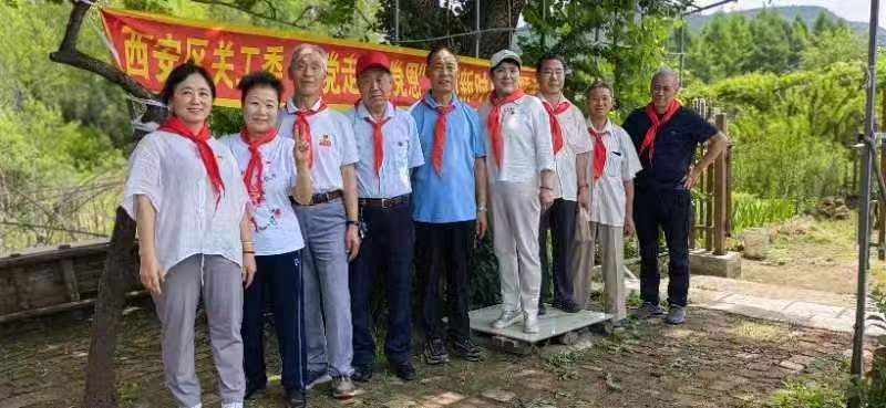 名家专栏 ｜张德仁：全国书香之家送春联一一牡丹江市西安区老科协服务百姓文化过年点滴（图6）