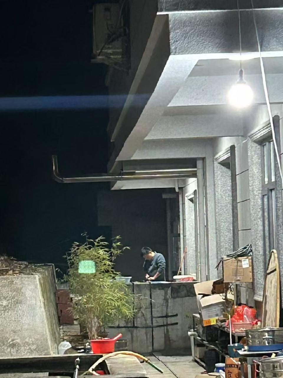 新年闲句（文/许碧霞）……莲叶之珠文学社