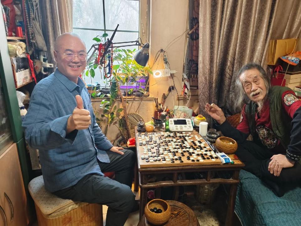 杨拓夫：《威尼斯花园围棋高手之战》海外头条（图5）