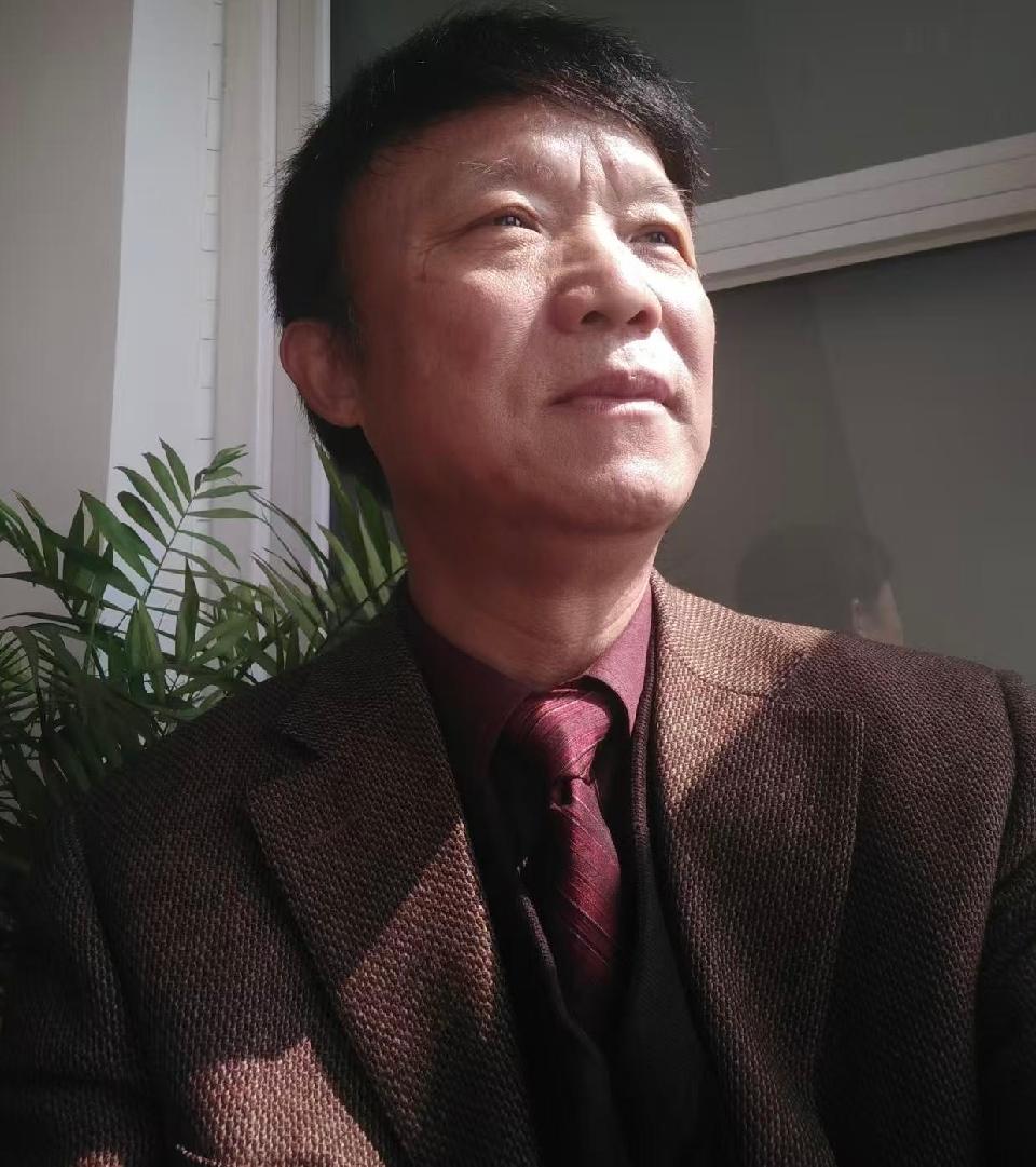 《搁浅的冬天》作者和点评：牧夫&朗诵：岁月静好【美洲文旅】（图5）