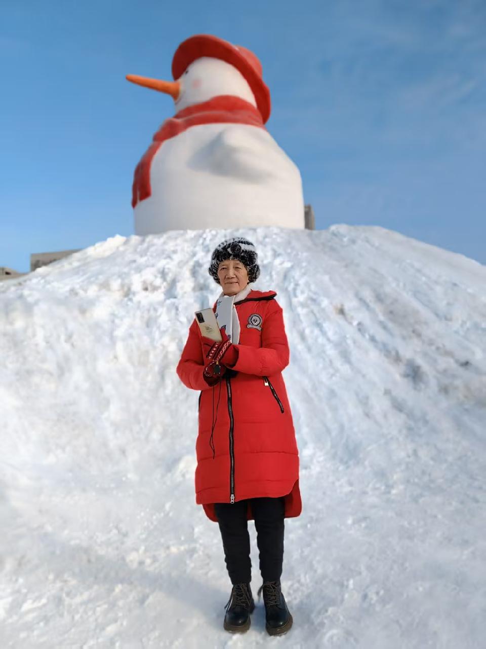 《沁园春》雪雕长城作者孙秀兰主编诗韵