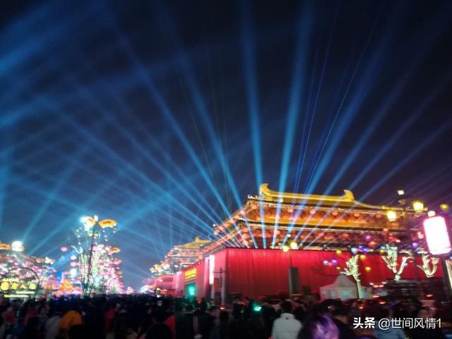 西安大唐不夜城～蛇年正月手机随拍/世间风情（图10）