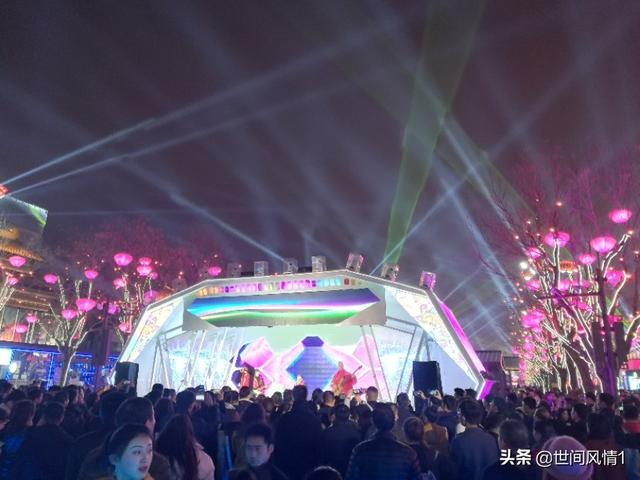 西安大唐不夜城～蛇年正月手机随拍/世间风情（图22）