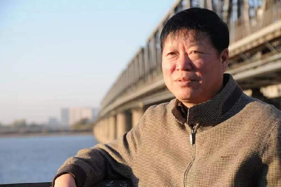 古剑：《过去的就过去了》海外头条（图6）