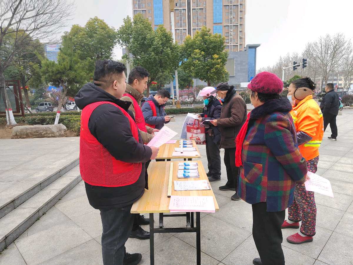 宝丰：在政务服务中弘扬雷锋精神