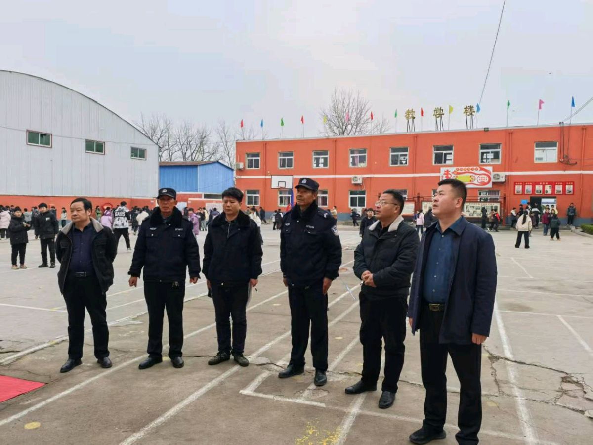 叶县洪庄杨镇：筑牢校园安全防线，护航学生健康成长