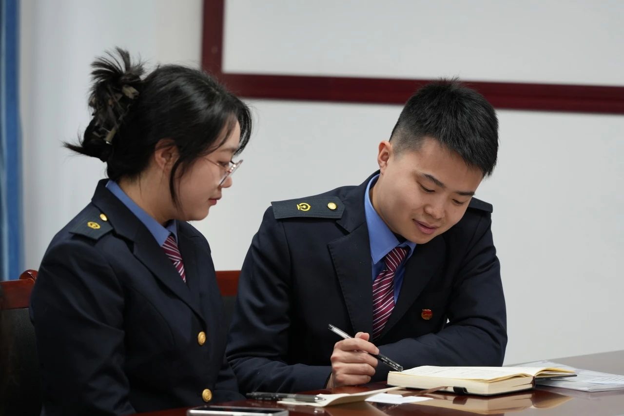 「关团动态」涪陵工务段关团联手畅谈“学雷锋”心得体会（图9）