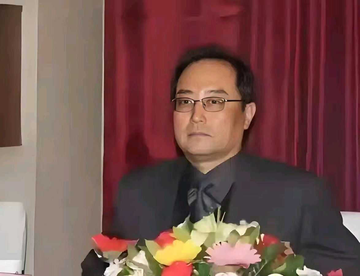 读梁漱溟传，赏析名家诗。（图2）