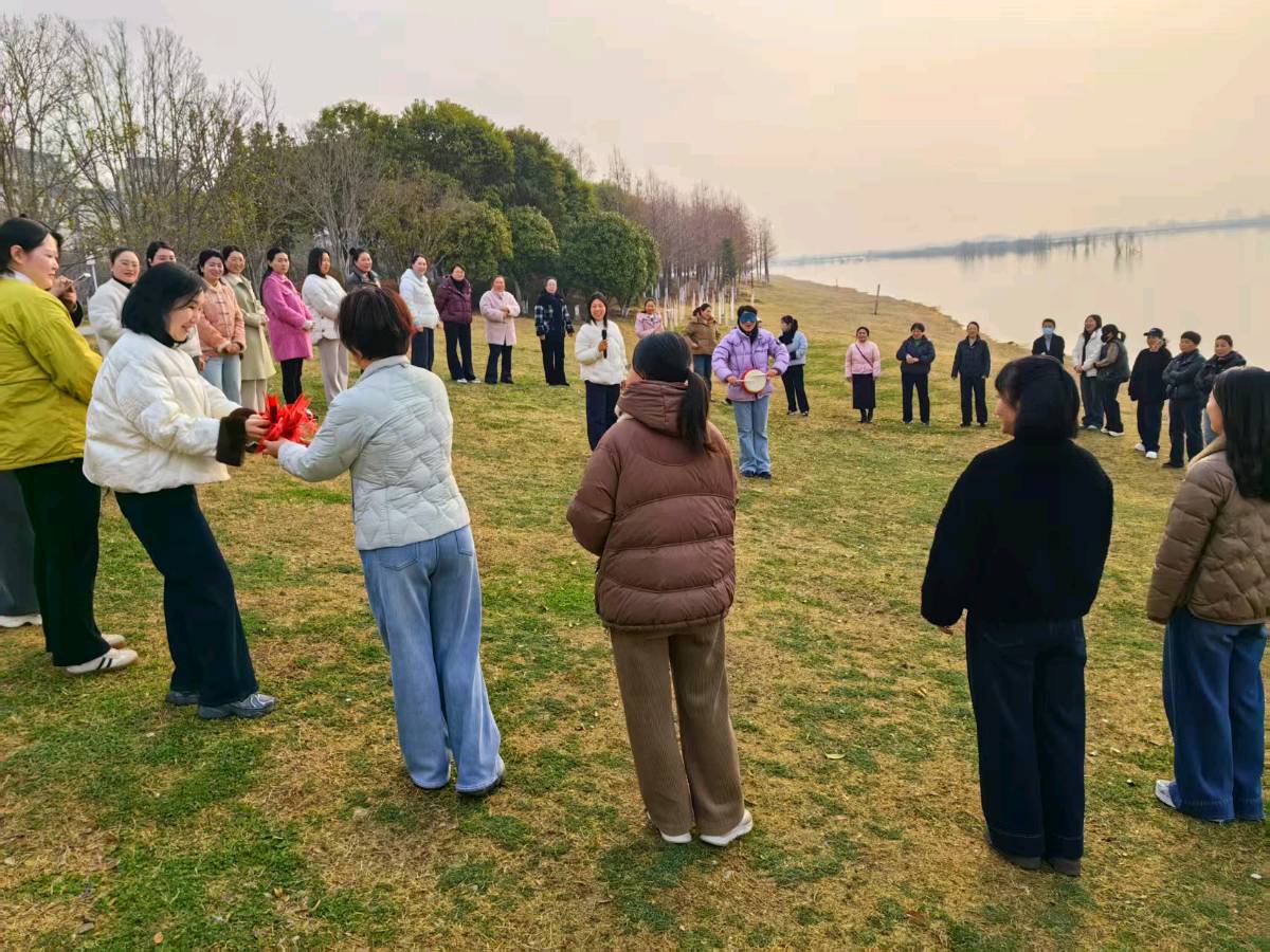 鲁山县自然资源局举办“三八”国际劳动妇女节春游活动（图2）