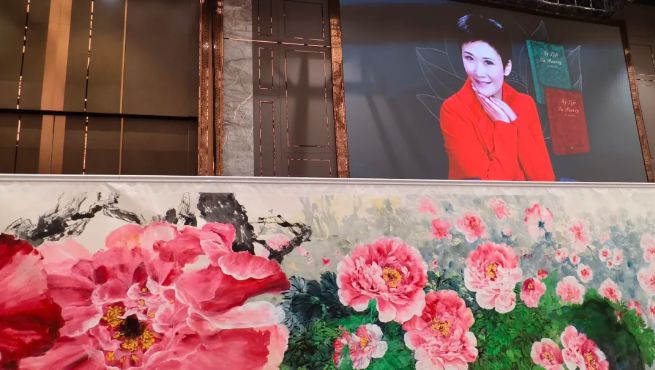 华夏文化促进会主席李小琳“爱在人间 诗琳画卷——李小琳诗书画展”在澳门举办（记者 常魁星）（图13）