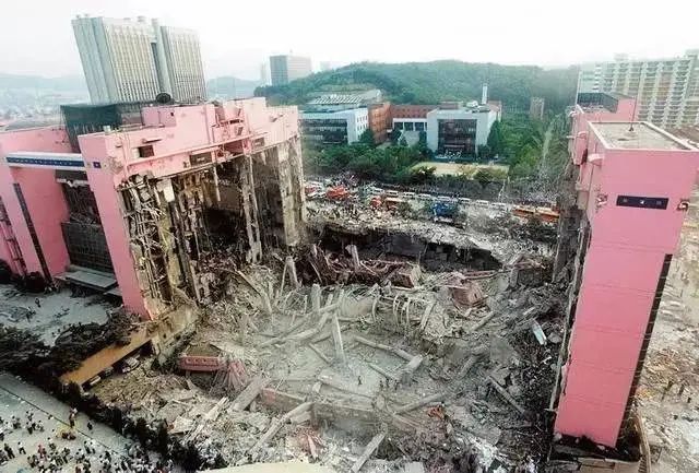 百货大楼20秒塌为平地,1500人被活埋,只因贪图半天营业额