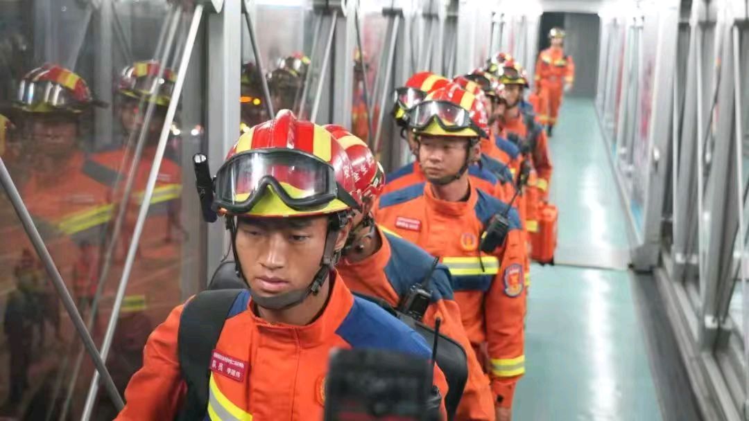 缅甸发生7.9级地震，中国救援队驰援灾区（图5）