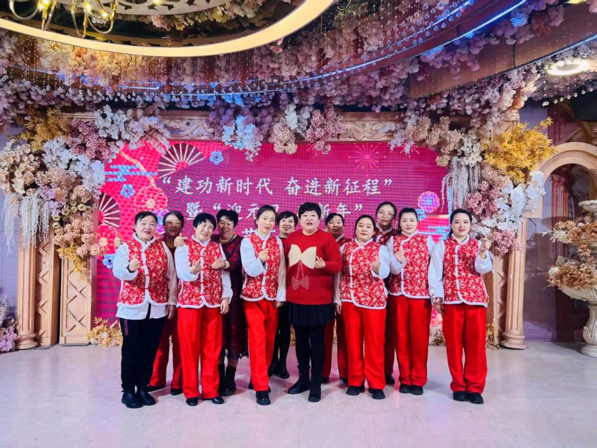 景墨社区银龄志愿者服务队：退休不褪色，余热暖人间
