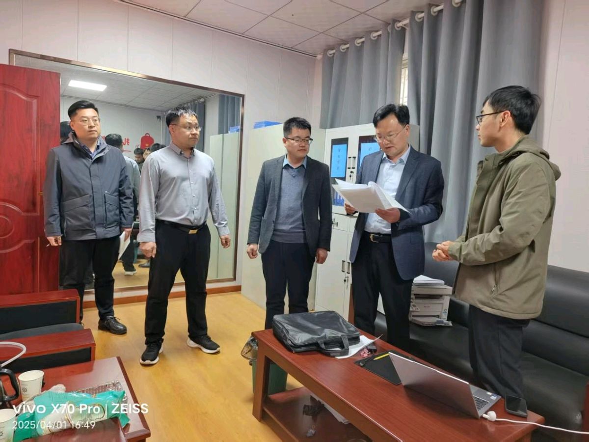 叶县: 许文平督导节前在岗履职情况并勉励年轻干部担当作为