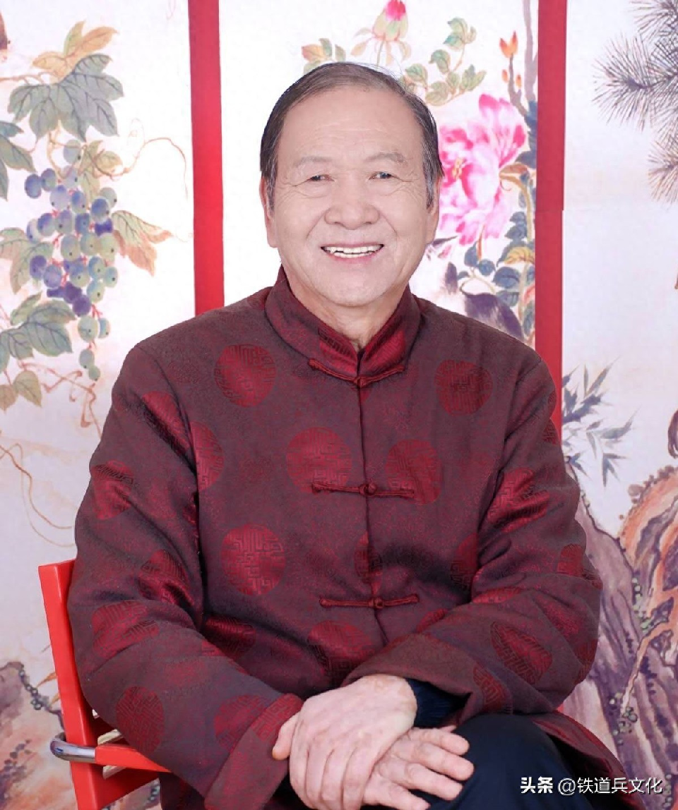 孙映 孙映