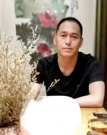 [散文] 自毁长城 (文/阿若)