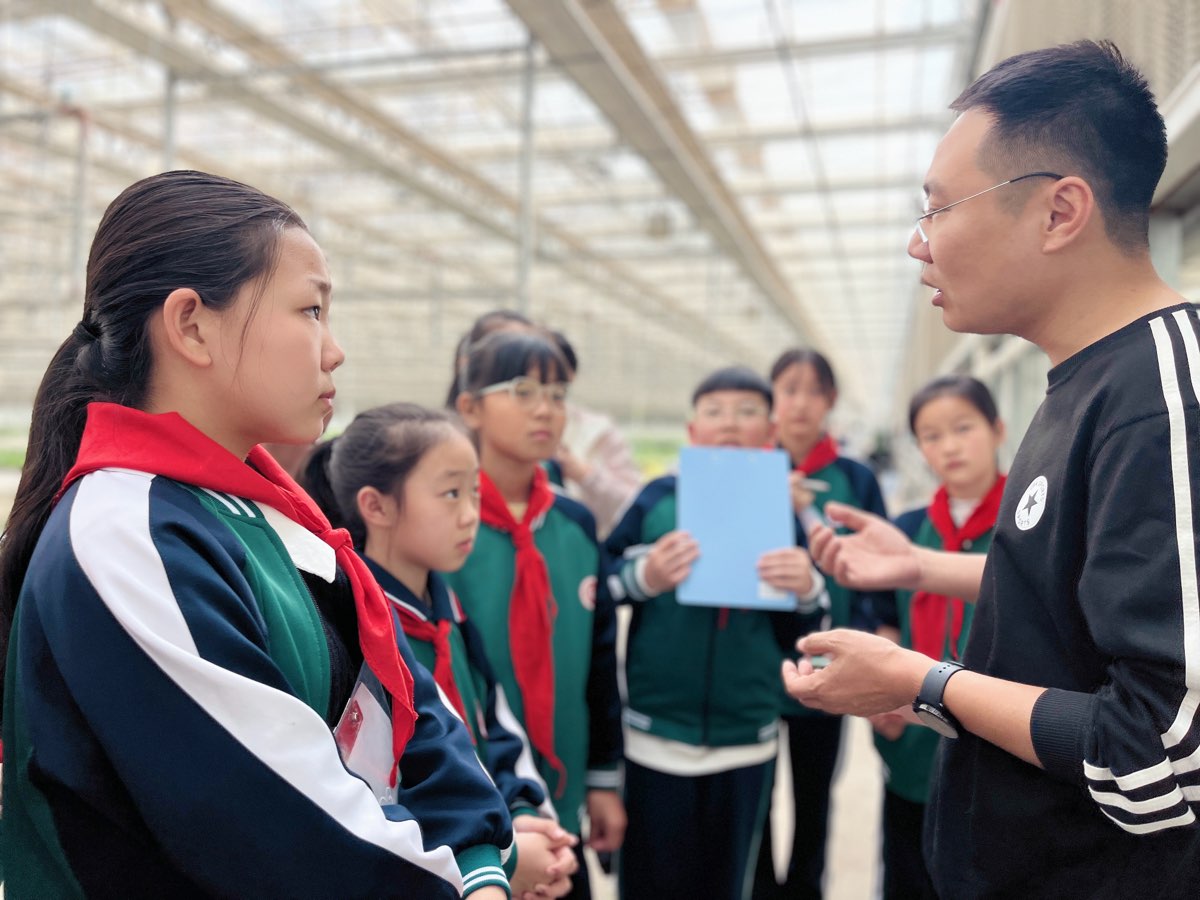 从“书香”走进“蔬香”,解锁智慧农业的奥秘——邢台市南和区宋璟学校红领巾研学之旅||文/李文媛||图/周新沙(图6)