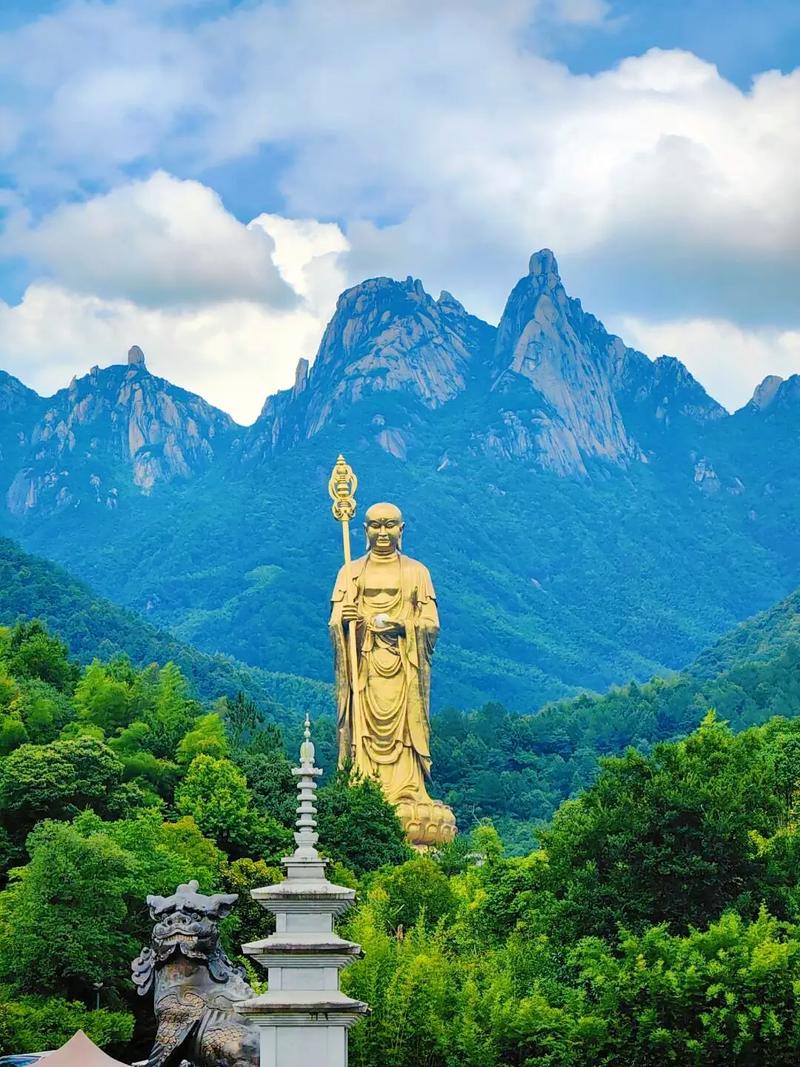 【新山东文学社】《莲花佛国》作者/沙漠胡杨 主播/苏宁（图6）
