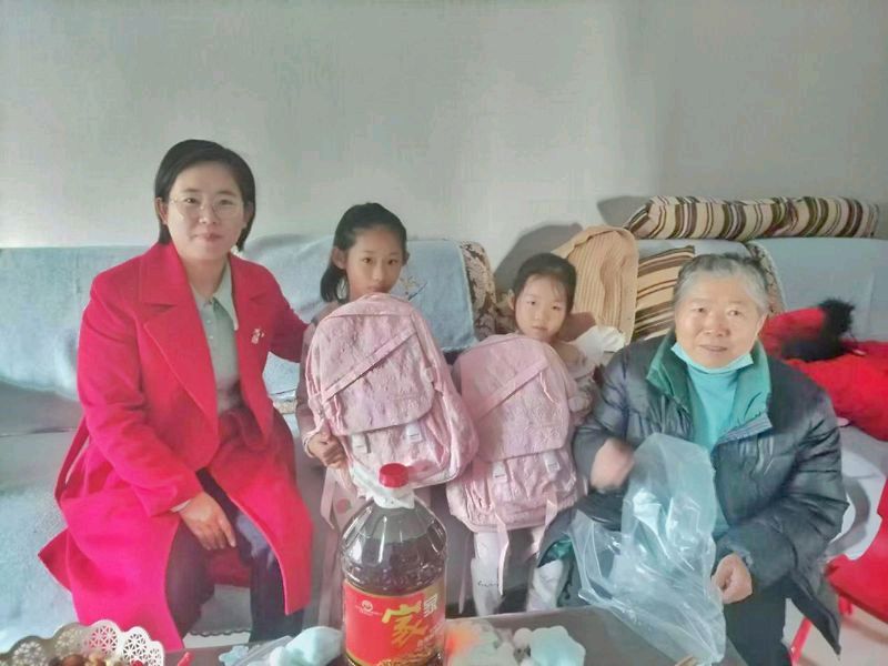 扶弱济困显担当 ，单亲母亲帮扶暖人心（图3）