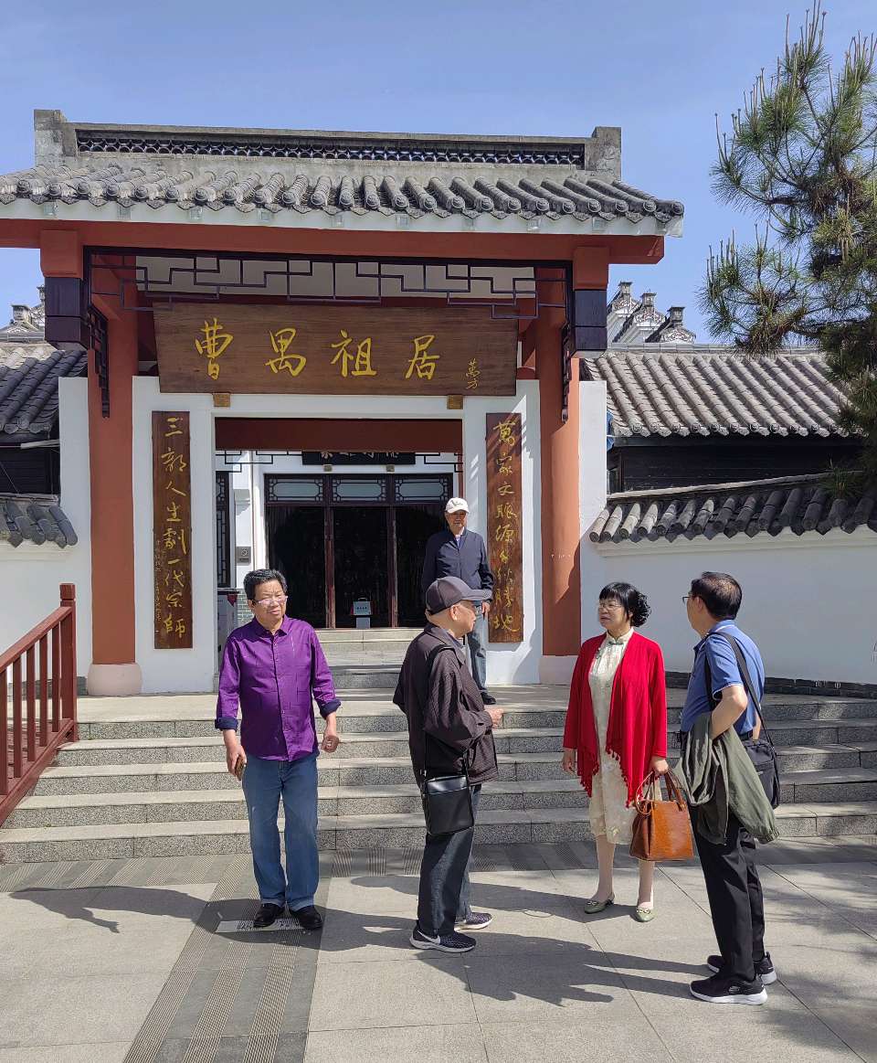 天门市诗词楹联学会应邀赴潜江市参观学习采风交流 【天门头条】（图4）