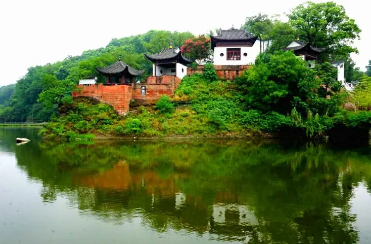游江西龙虎山/游东坡赤壁（文/刘利佳）……莲叶之珠文学社（图6）