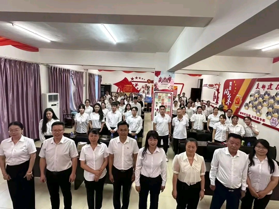 【允美教育集团】薪火相传育桃李 匠心筑梦绽芳华—— 西双版纳州允景洪小学2025年师徒结对仪式（图19）