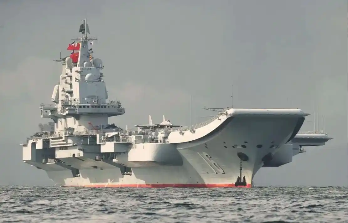 【散文诗】《人民海军，向深蓝启航——庆祝人民海军成立76周年》作者:强军/陕西宝鸡（图7）