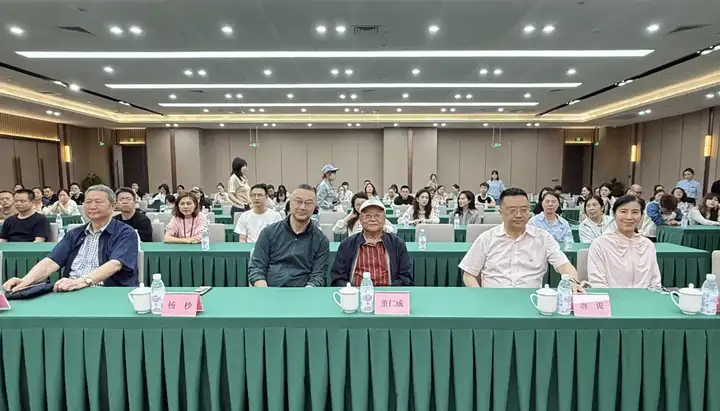 AIGC科幻短剧《太阳坠落之时》看片会在华语科幻星云奖组委会办公室举行（图4）