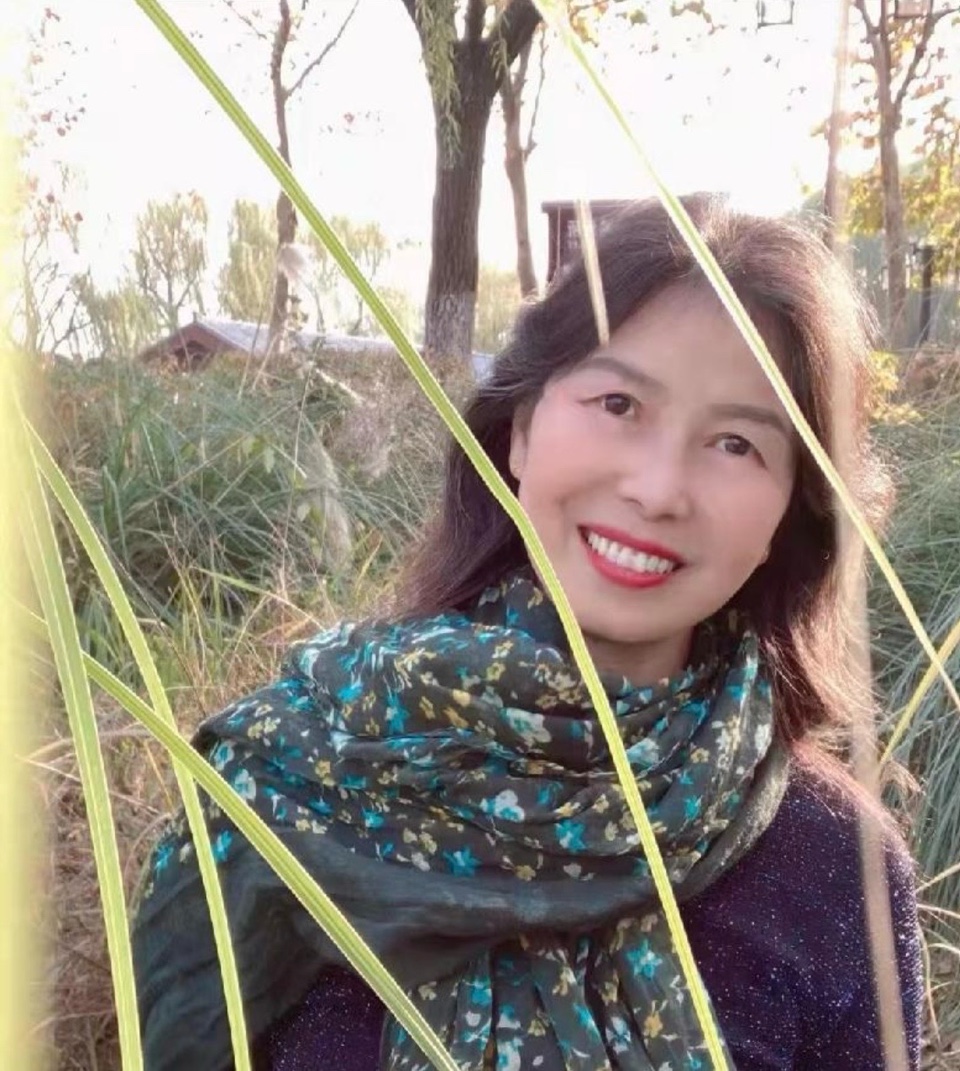 希望朗诵《谁是谁的留连》作者：周方红【5.10世界情诗日】五周年晚会作品展（15）（图6）
