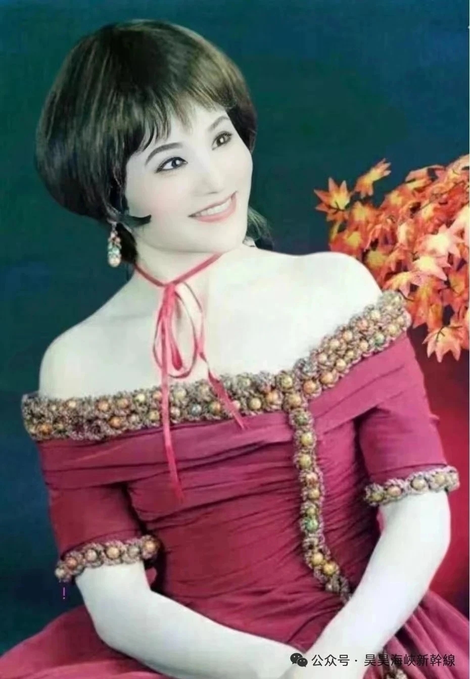 妈妈的微笑（文/昊昊—中国台湾）/西江月·母亲节感思（文/邹晓华）/七律·母亲节题笔（文/冯清明）/五绝·母亲节时儿思母（文/方立新）……莲叶之珠文学社（图4）