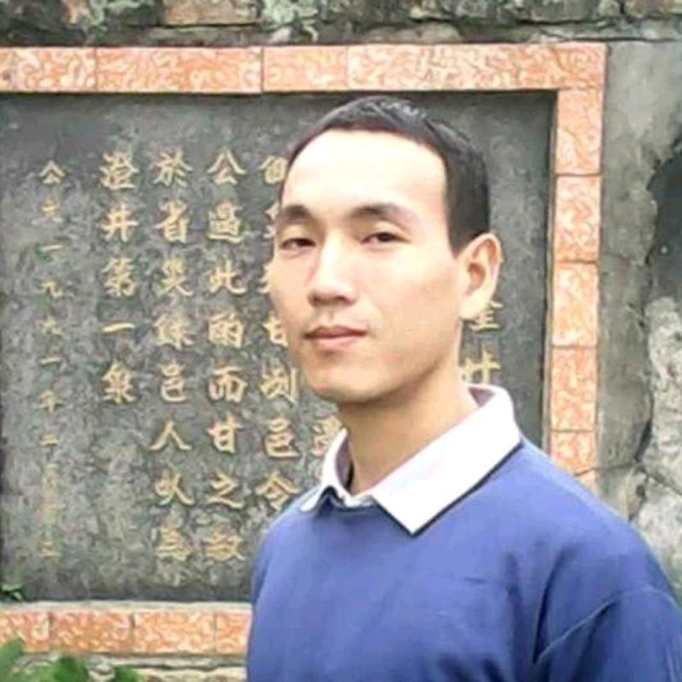 中国书画新闻网:吴门八雅兰亭论坛第三期:吴俊彬弟子百度百科人物许胜飞许胜飞男，1983年生，字晗黍、又字德才，斋号禾谷堂。福建省龙海区。腾讯、抖音、网易云签