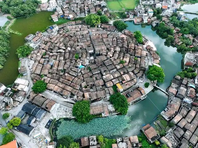 著名军旅诗人韩春久《神秘的呈坎八卦村》（图3）
