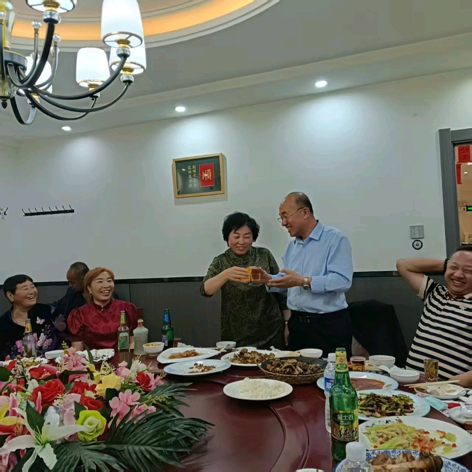 【诗人风采】东方文学荟萃||天阳诗友会||雪松老师《贺爱女娇婿新婚志禧》优秀诗词六首（图13）