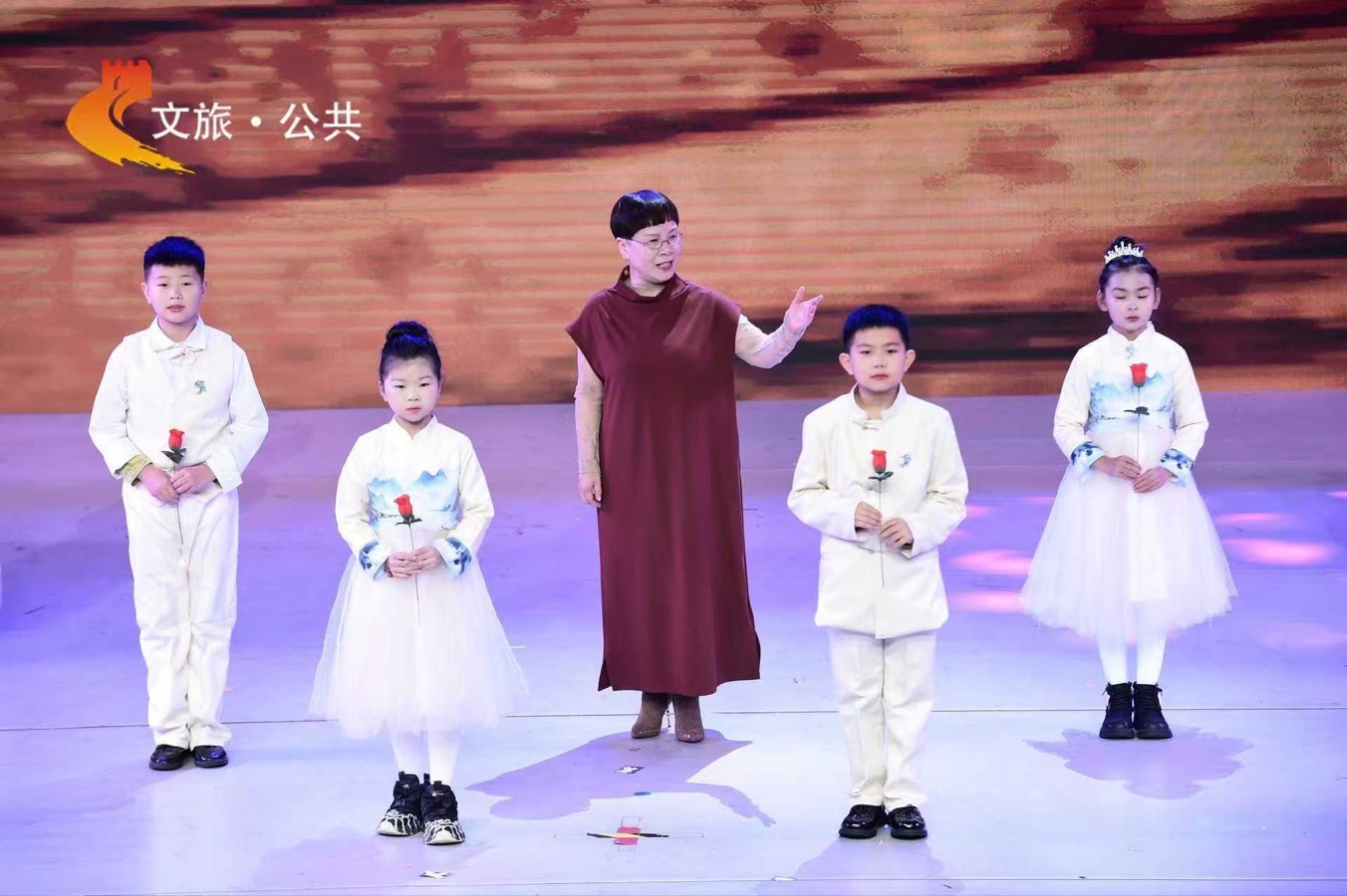 逐光诵梦人：张春燕传||文/笔架山人（图2）