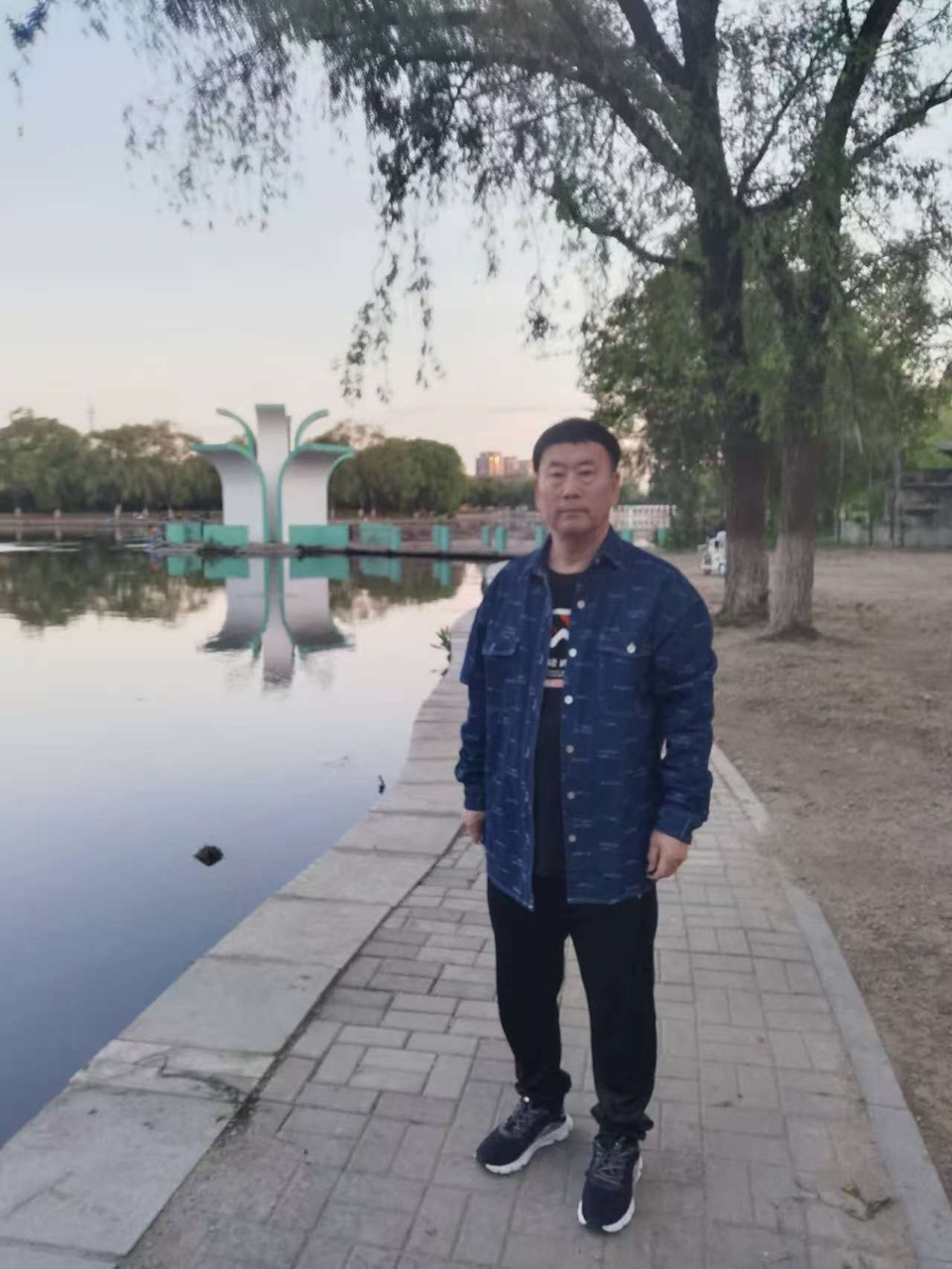 2025 首届世界A l诗歌大奖赛作品全球展（57）家伦（中国）（图4）