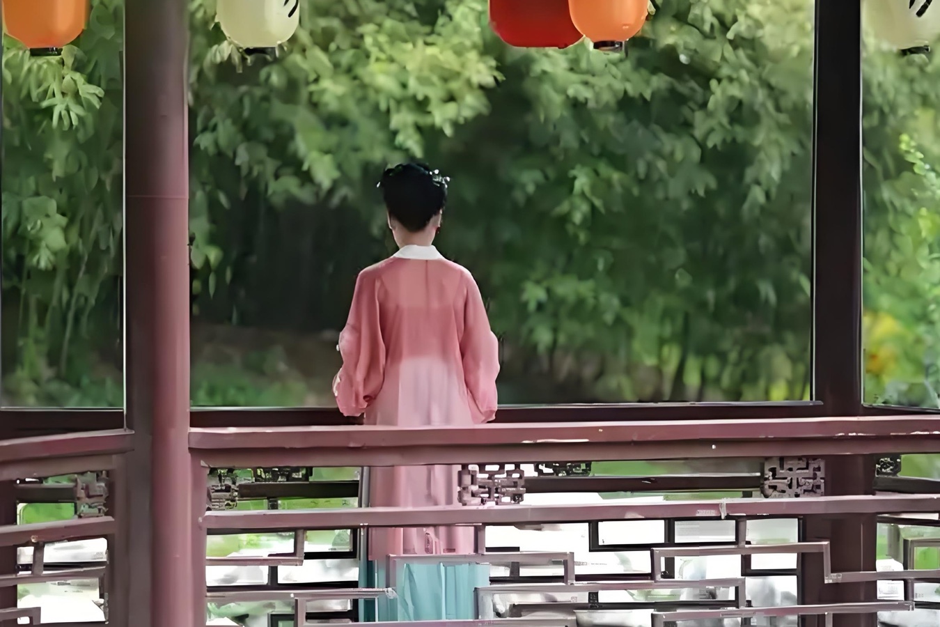 汪志成：《雨廊》朗诵：琪琪~海外头条（图6）