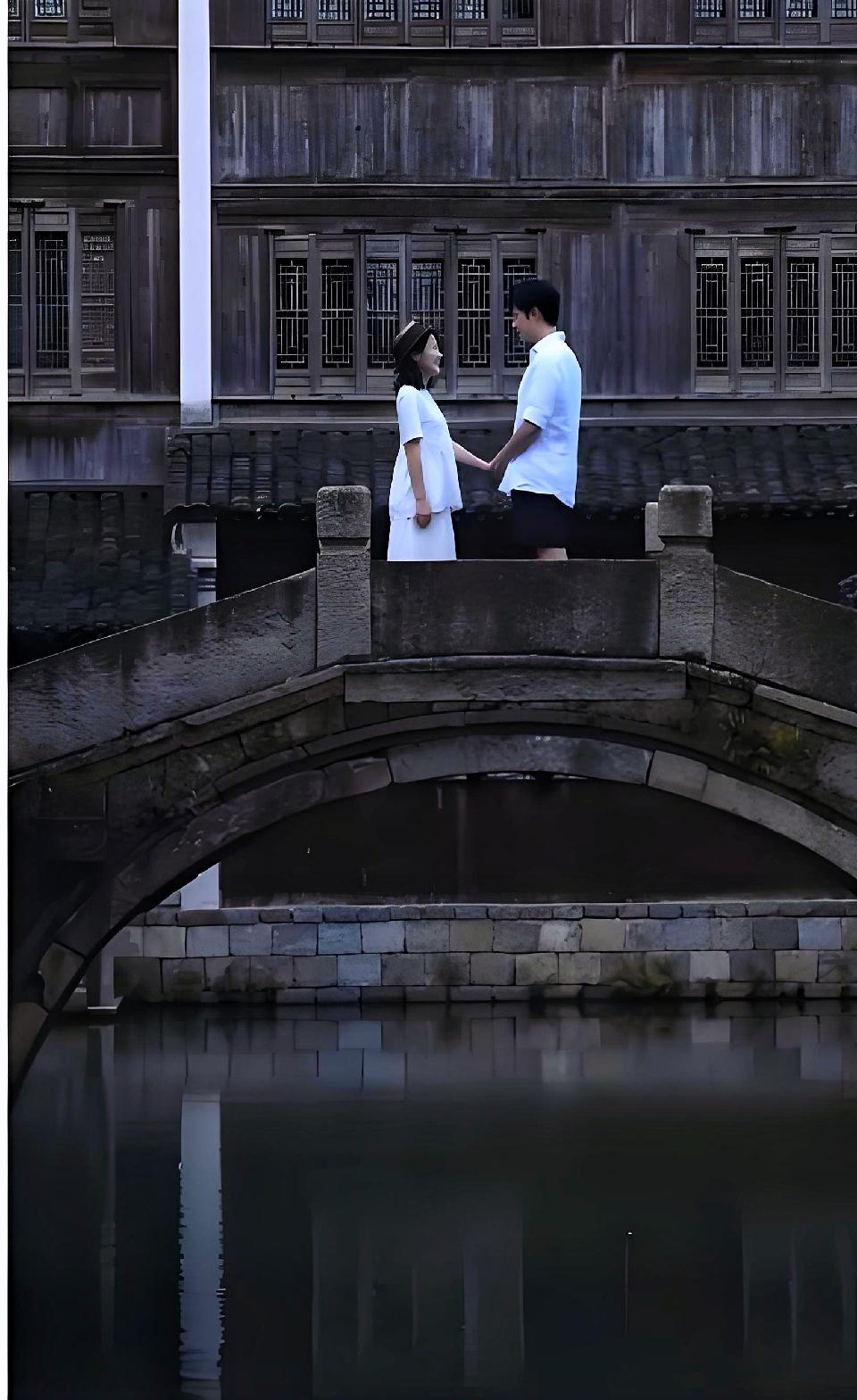 【情诗专栏】你那里下雨了吗//作者/雨下罗加//朗诵/老菩提（图11）