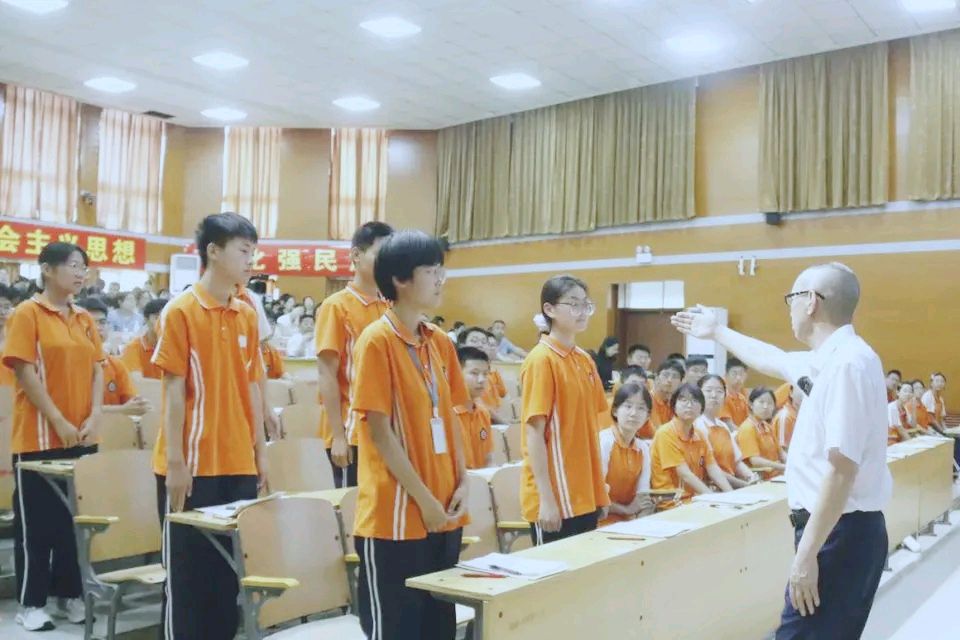 衡水十四中高快作文之星（2）尹作宁：于不变中创新，在固化中前进（图2）